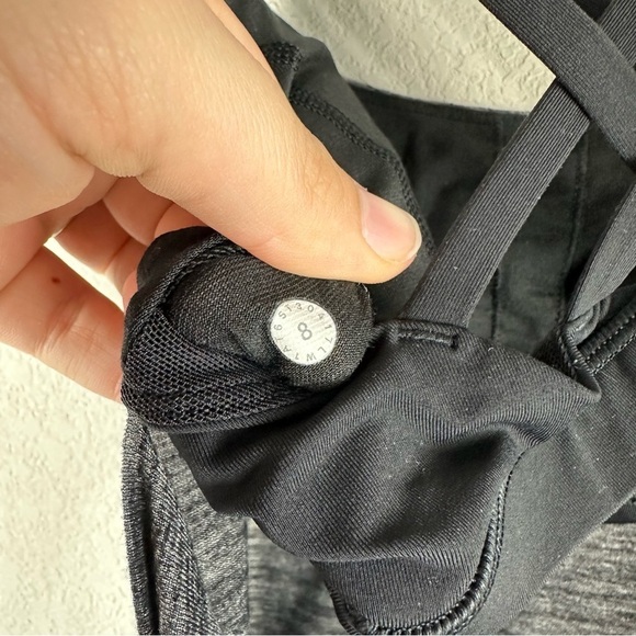 Lululemon Gray Black Free To Be Serene 2 in 1 C/D Cup Bra Tank Top Size 8 - Picture 5 of 5